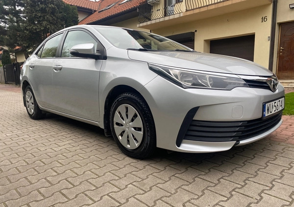 Toyota Corolla cena 29500 przebieg: 288950, rok produkcji 2016 z Warszawa małe 379